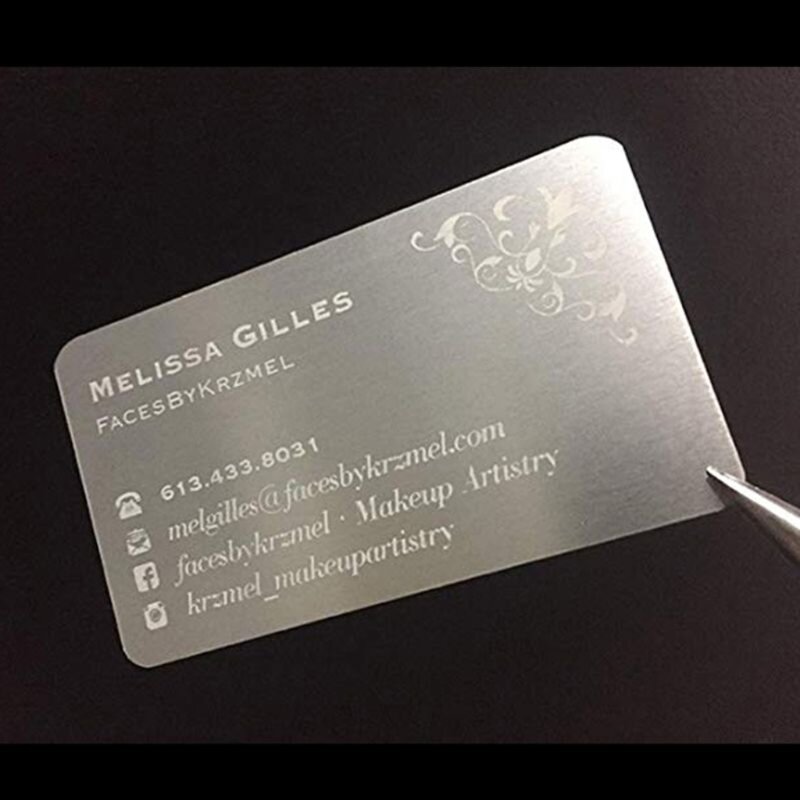 بطاقة اسم معدنية سميكة محفورة بالليزر ، مجموعة بطاقات عمل بيضاء مخصصة ، 50 قطعة