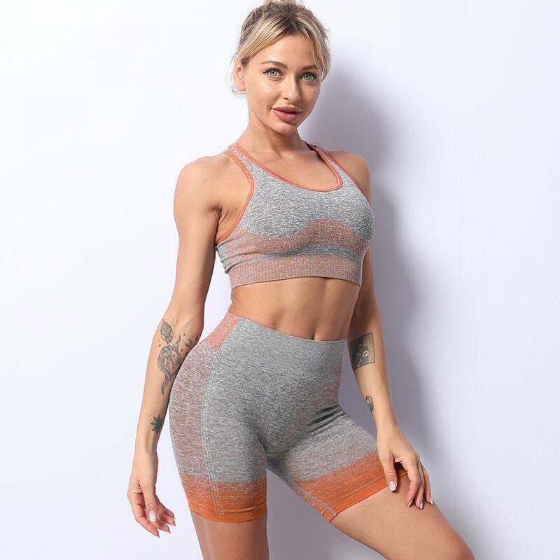 Conjunto de Yoga sin costuras para mujer, ropa de gimnasio, traje deportivo de entrenamiento, Top deportivo Sexy, pantalones cortos de Yoga de cintura alta