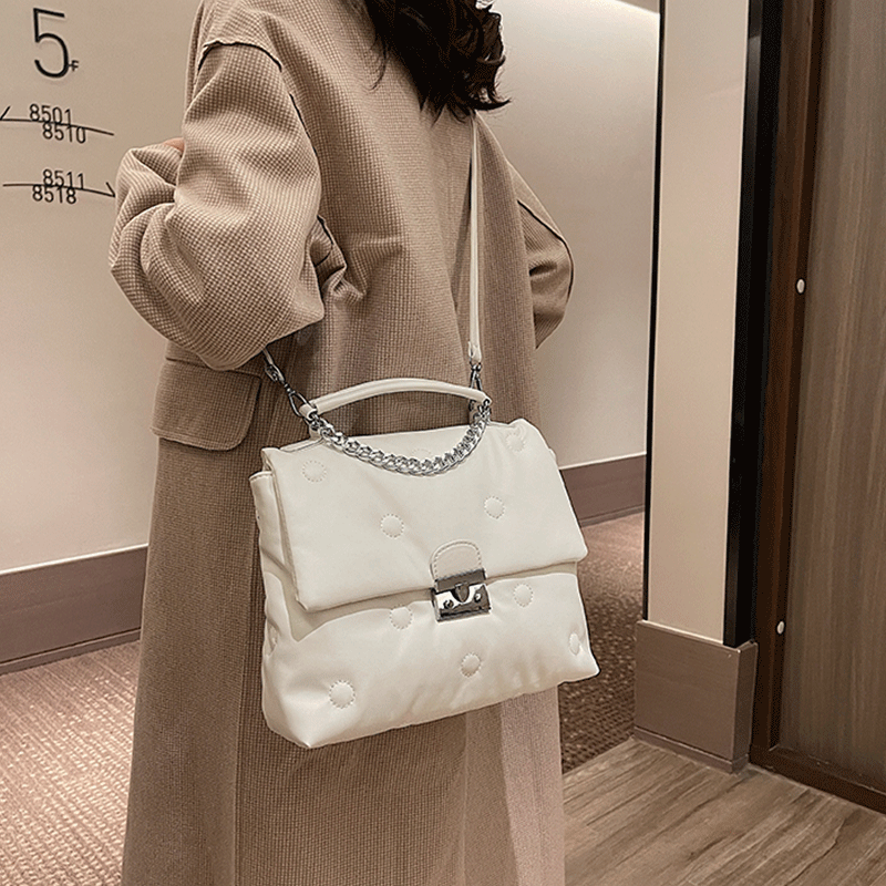 Winter Messenger Bag for Girl Soft Shoulder Bags Ladies Fashion Chains Handbags Sac A Main Female Crossbody Bags Solid Color Sac