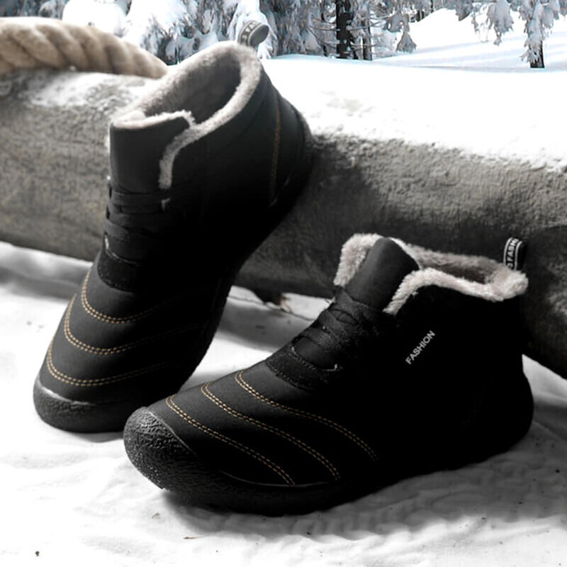 防水男性のブーツの綿の靴ビッグサイズ40-48メンズ雪のブーツ中年アンチスキッドプラスベルベットお父さん靴暖かい男性のブーツ