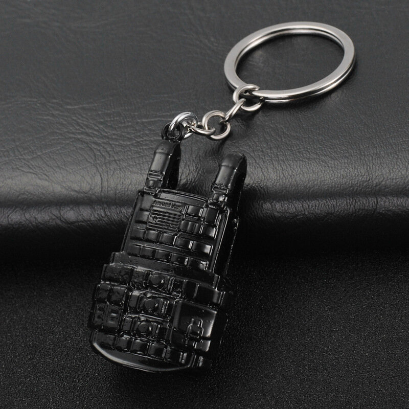 لعبة PUBG Keychain درع خوذة عموم LV 3 ظهره المعادن مفتاح سلسلة تأثيري الدعامة اكسسوارات