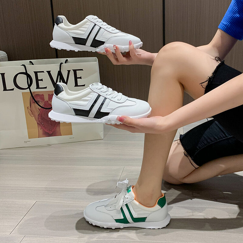 AIYUQI Sneakers Putih Wanita Kulit Asli 2021 Musim Panas Baru Sepatu Sneakers Kasual Datar Sepatu Wanita Siswa