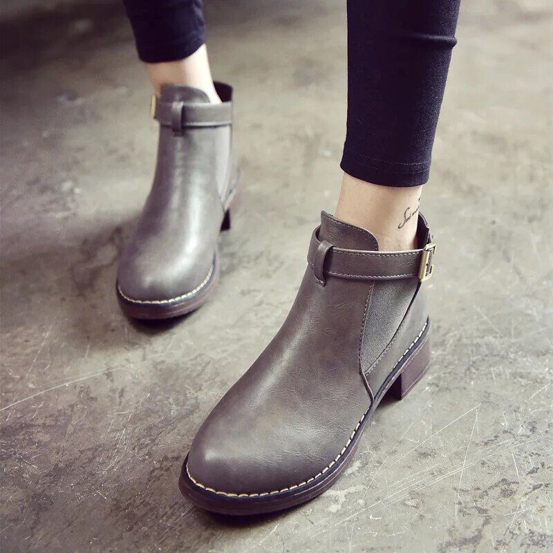 2021 New Style Short-tube Women's Boots Casual PU Buckle Leather Women's Shoes British Style Round Toe Mid-heel To Keep Warm