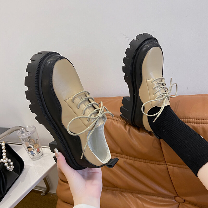 Sepatu Oxford Gaya Inggris Fashion Musim Gugur 2021 Sepatu Platform Sol Chunky Baru Flat Kulit Kantor Wanita