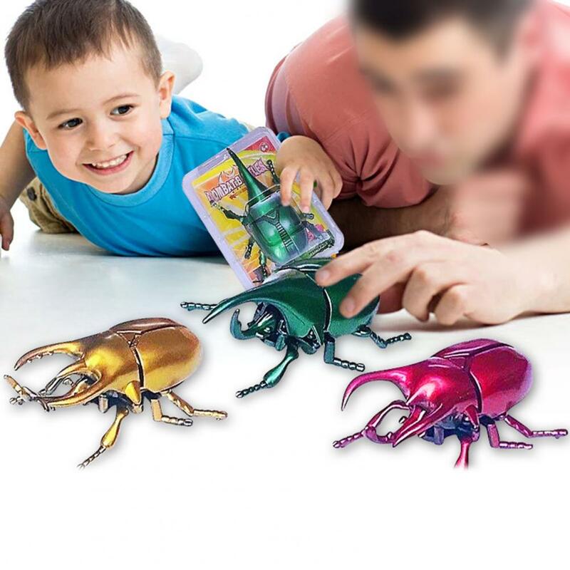 Interesse Mini ornamenti modello solido resistente all'usura realistico scarabeo regalo di compleanno giocattolo scarabeo finto giocattolo scarabeo