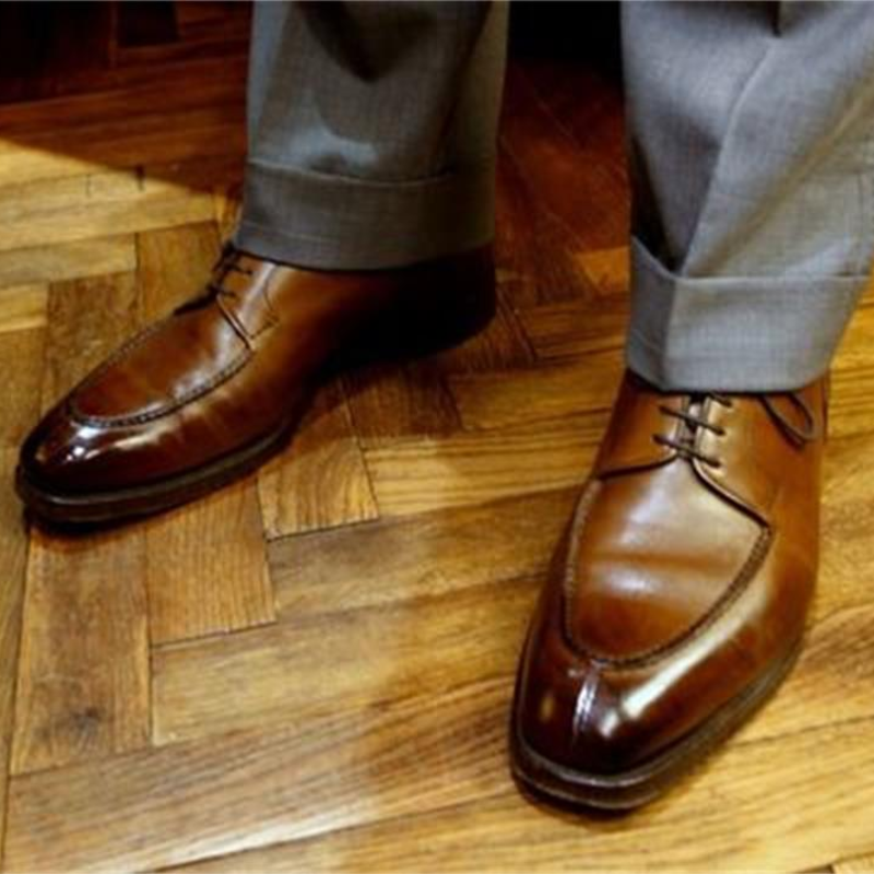 2021 새로운 남자 신발 손수 갈색 PU 클래식 레트로 광장 발가락 레이스 편안한 패션 트렌드 드레스 더비 옥스포드 신발 3KC685