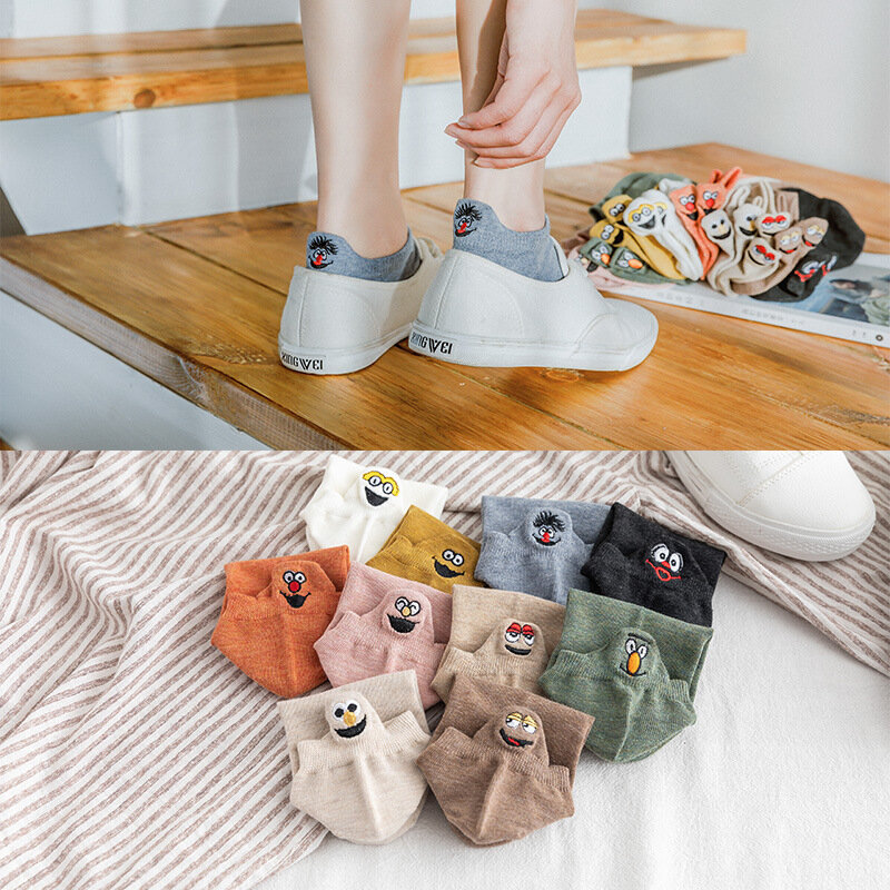 Frauen Baumwolle Glücklich Lustig Ankle Socken Frühling Sommer Kawaii Bestickt Ausdruck Candy Farbe Casual Cartoon Kurze Socken 3Pairs