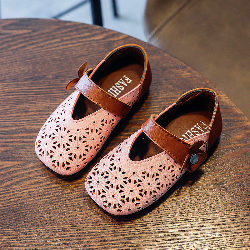 Zapatos de cuero PU con agujeros para niñas pequeñas, calzado de suela blanda para primavera y verano