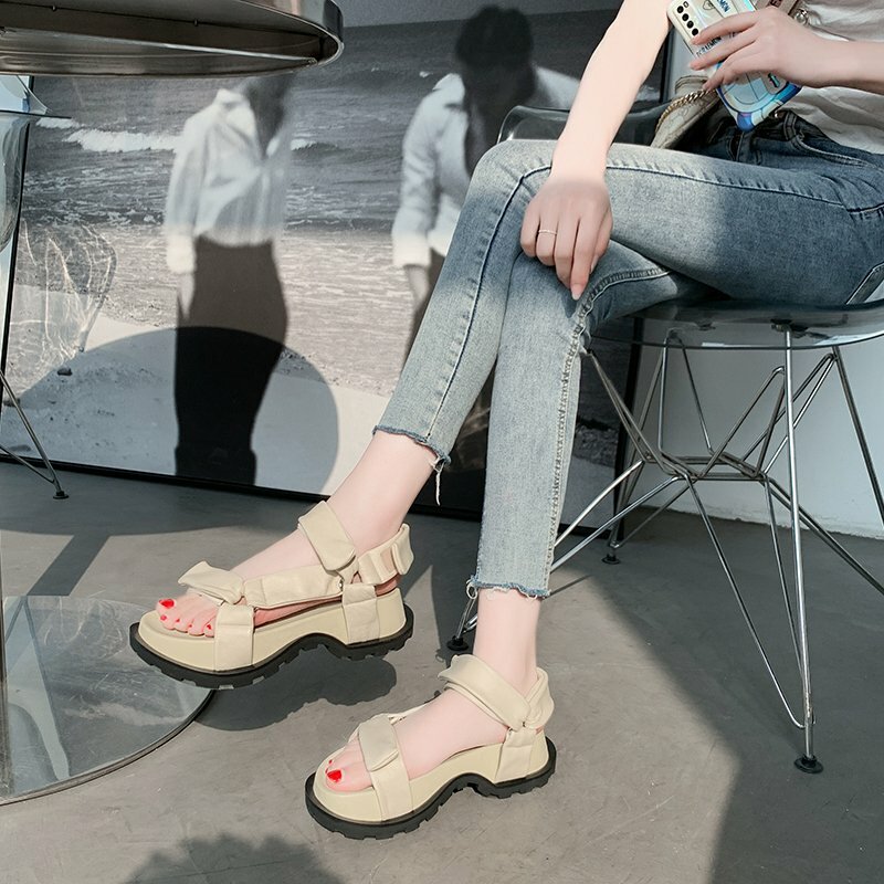 Sandales de couleur unie pour femmes, chaussures décontractées, nouvelle mode, été, 2021