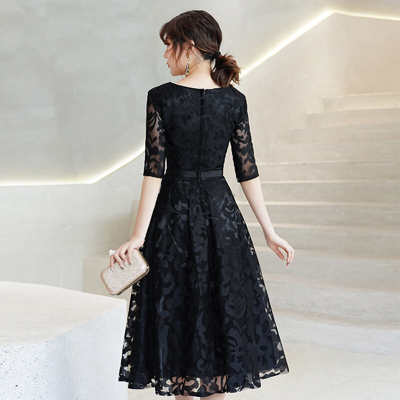 DongCMY فساتين سوداء قصيرة جديدة للمناسبات الرسمية بالإضافة إلى حجم فستان حفلة موسيقية أنيقة Vestido