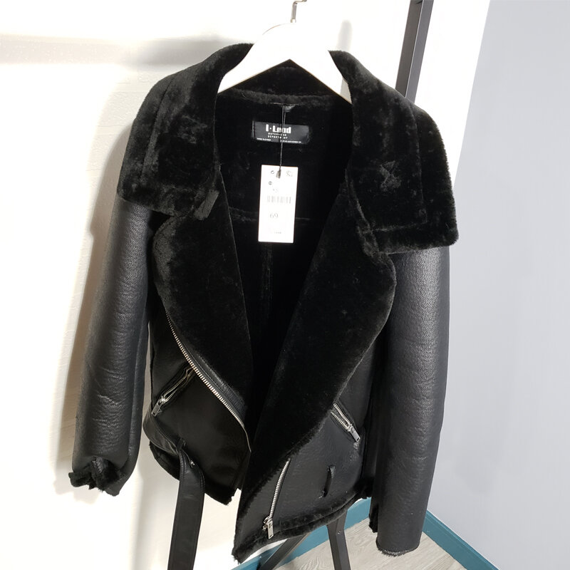 女性の冬のシープスキンコート,厚手の合成皮革の毛皮のコート,革の裏地,デニムジャケット