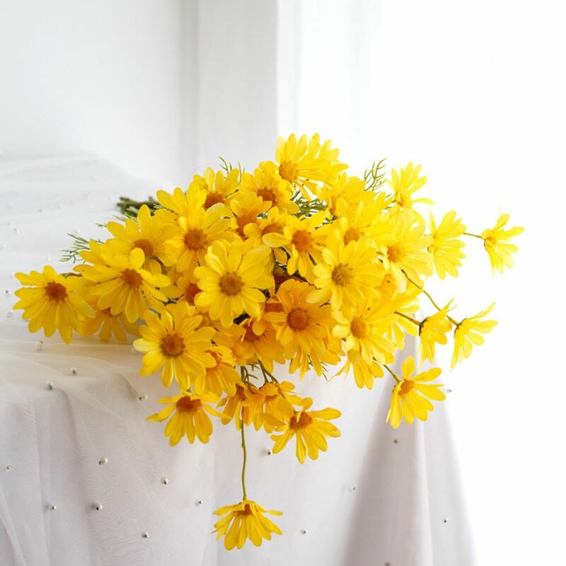 10 stücke/bouquet Künstliche Daisy Blumen Gefälschte Kamille Blumen Seide Staubblatt Kleine Daisy für Hochzeit Festival Home Decor Tabelle