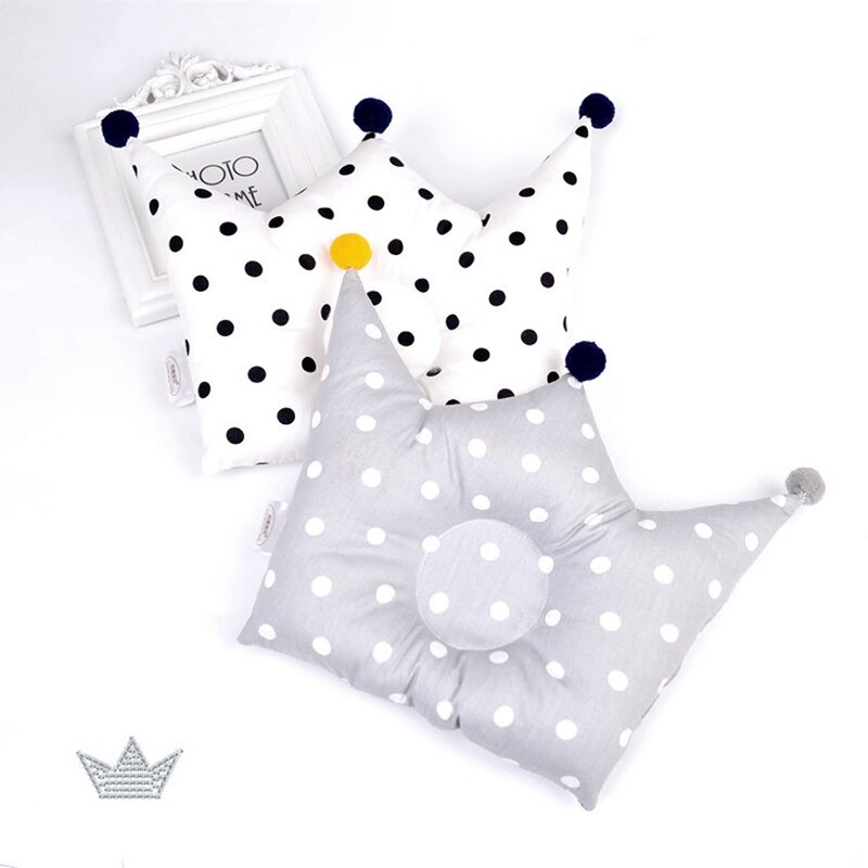 Almohada moldeadora nórdica para bebé recién nacido, ropa de cama de algodón con forma de corona bonita, 0-1 años de edad, almohada correctora anticabeza