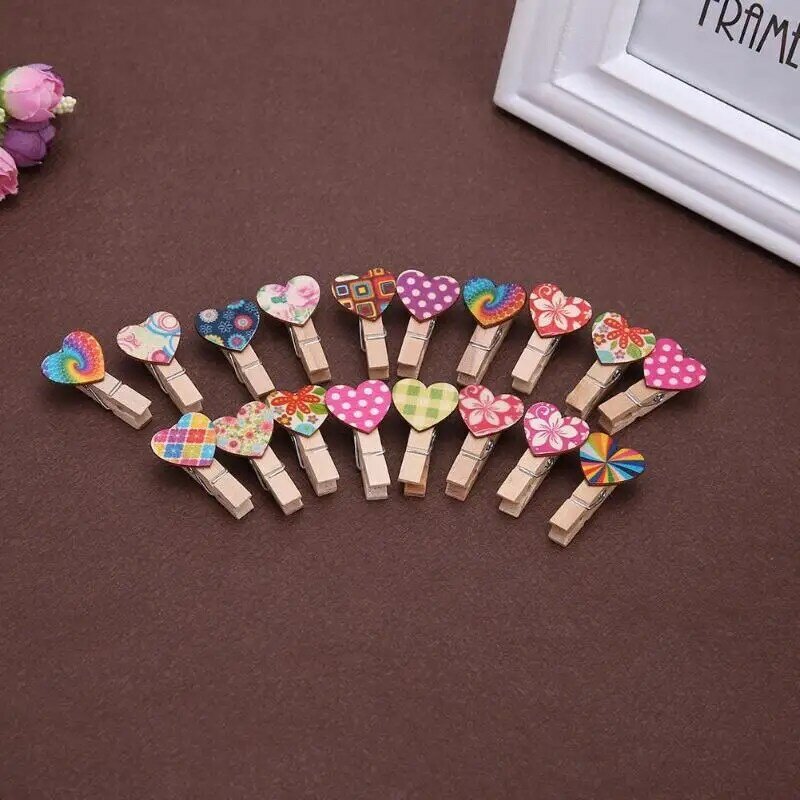 50pcs Love Heart Small Wooden Clothespin Craft Clips DIY Photo Cards Peg Mini Wooden Clips Postcard Clips Wedding Decoration