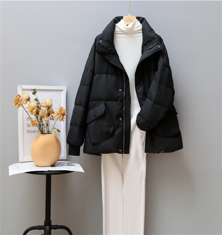 2021 새로운 한국어 패션 느슨한 다운 재킷 가을 겨울 여성 짧은 스탠드 칼라 대형 다운 코트 겉옷
