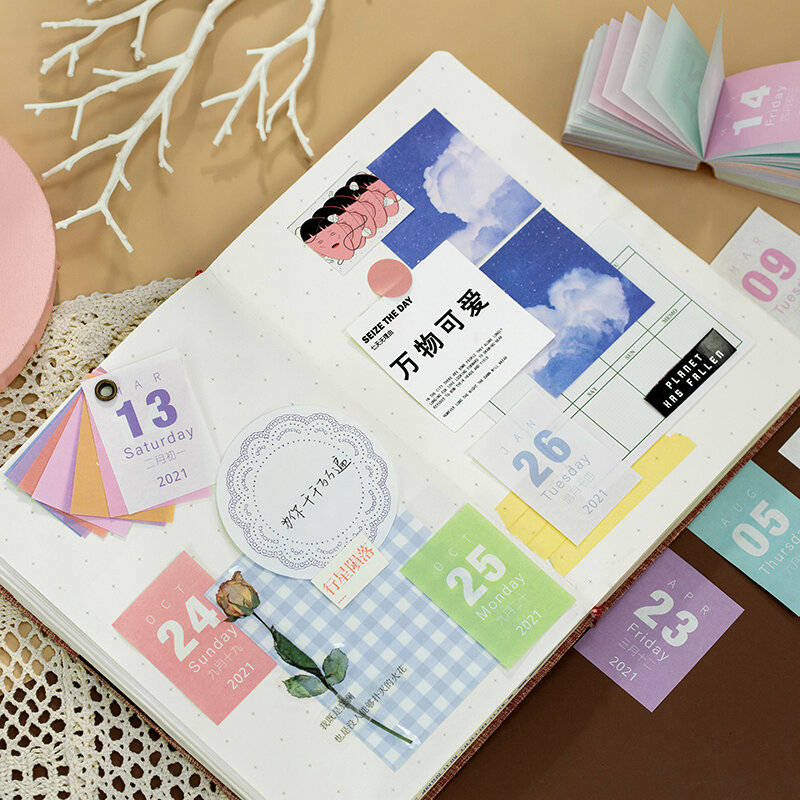 2021 Kalender Meja Kecil Kalender Desktop Mini Gaya Antik Hadiah Kalender Bulanan untuk Warna-warni Dekorasi Rumah Kantor