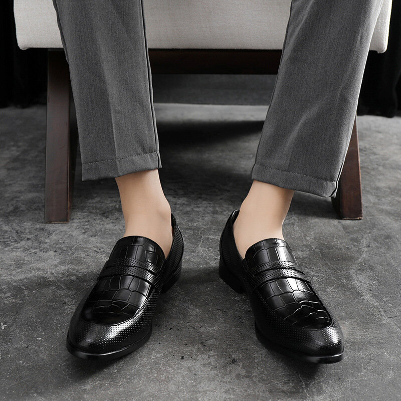 Мужские деловые туфли с острым носком, размеры 39-45