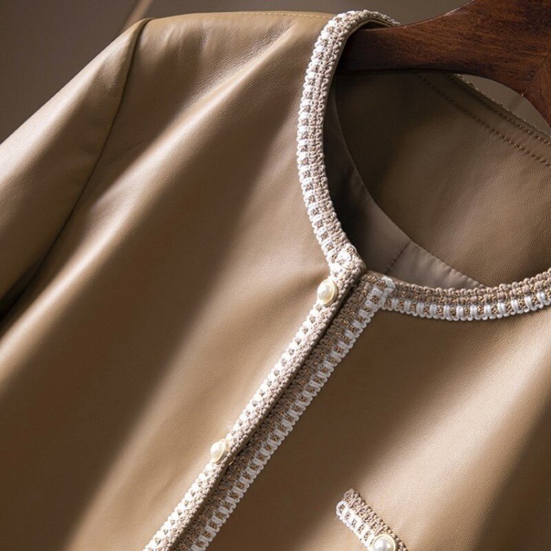 Casaco de mulher legítimo couro 100%, jaqueta curta com pérolas gola redonda