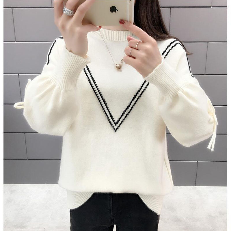 Spring Autumn Knitted Round Neck Long Lantern Sleeve Pullover Sweater for Women with Front V Stripe