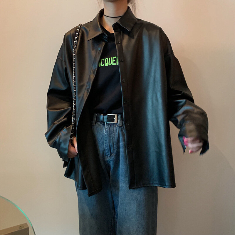 새로운 여성 대형 PU 가죽 블라우스 2021 봄 가을 블랙 가짜 가죽 기본 코트 턴 다운 칼라 모터 바이커 자켓