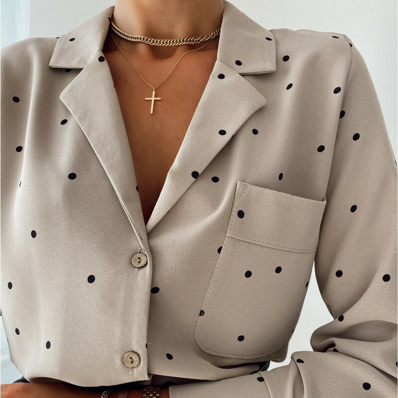 Blusa informal de manga larga con bolsillos para mujer, camisa con estampado de lunares, cuello vuelto, para oficina y trabajo, a la moda, para otoño, 2021