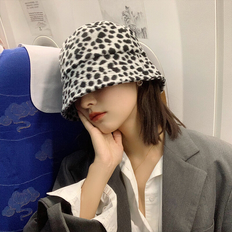Sombrero de cubo de leopardo esponjoso para niños, gorra de cubo de estilo coreano, versátil, de marca, a la moda japonesa, Qiuqiu wei, para invierno