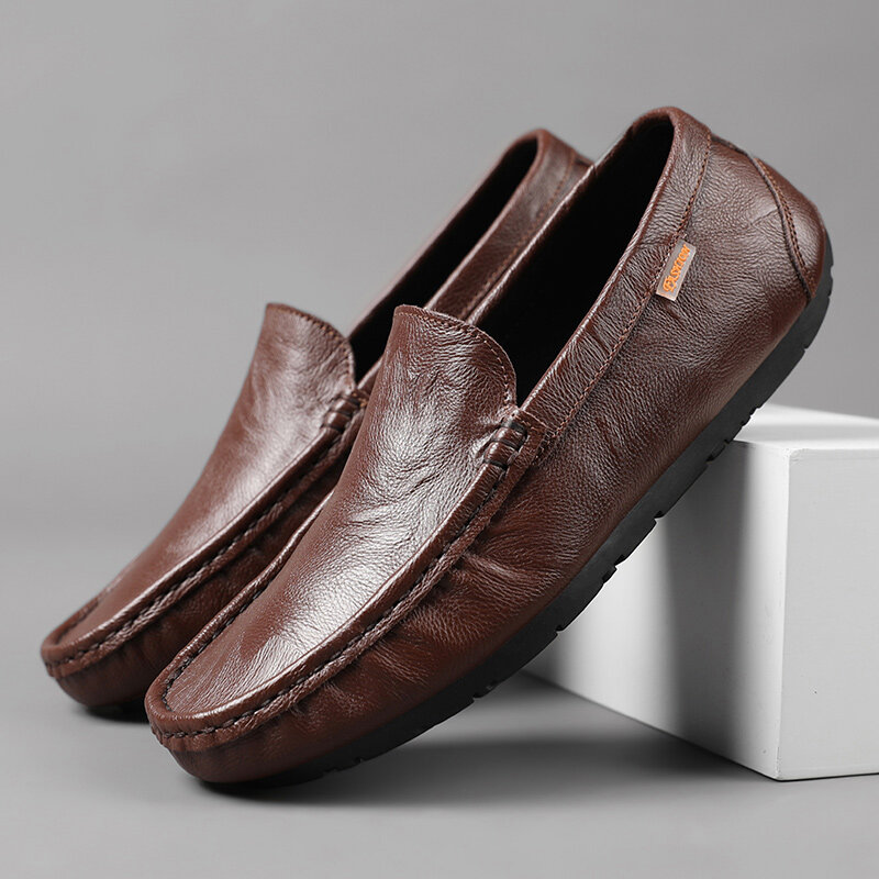 2021 جديد حذاء رجالي كاجوال فاخر ماركة حقيقية أحذية جلدية بدون كعب الأخفاف حذاء رجالي موضة الانزلاق على أحذية قيادة حجم كبير 46