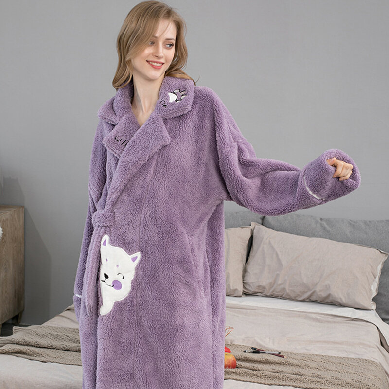 الشتاء الفانيلا رداء طويل المرأة لطيف القط كيمونو Bathrobe Robes ثوب النوم الدافئة الإناث فضفاضة Homewear روب للنوم