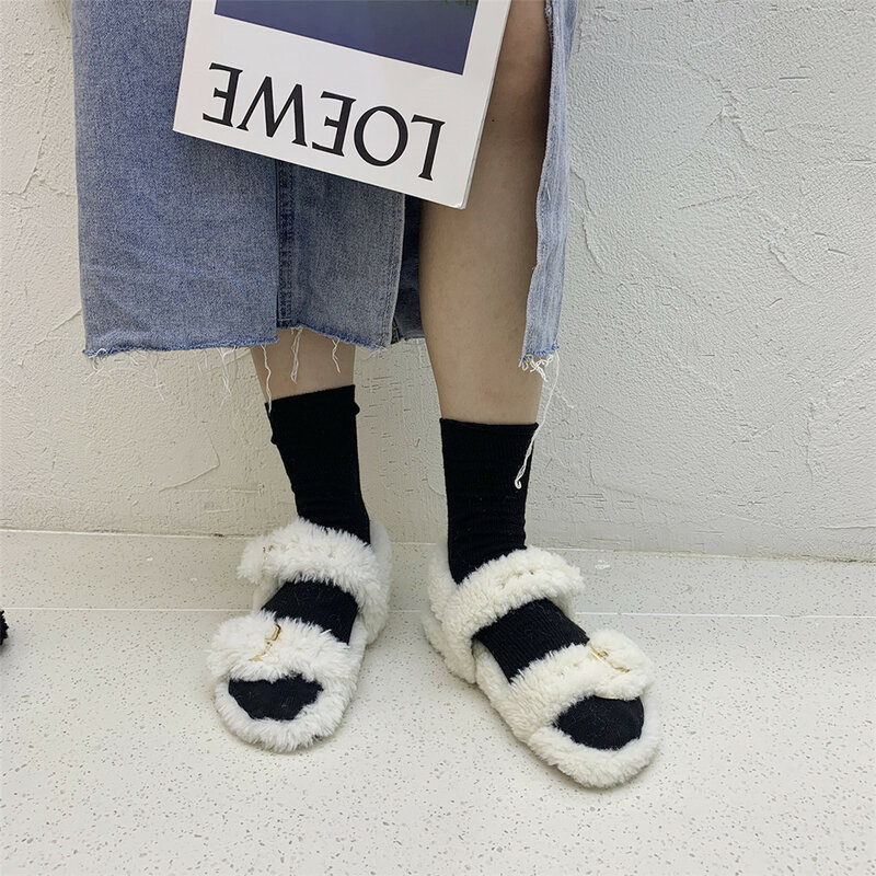 Sandales en fourrure pour femmes, chaussures d'hiver 2021, plates et moelleuses, pantoufles de luxe de styliste, confortables et chaudes