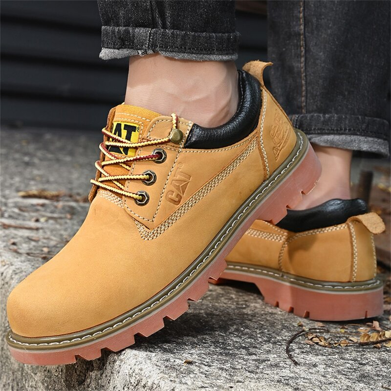 New style men's Martin shoes, high-end outdoor leather kick not bad tooling shoes, non-slip wear-resistant desert shoes