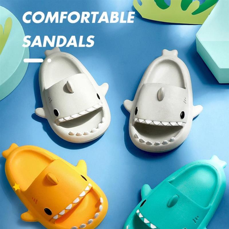 Zapatillas suaves de tiburón de dibujos animados para niños, sandalias antideslizantes de simulación, Zapatillas de casa para playa/piscina de verano