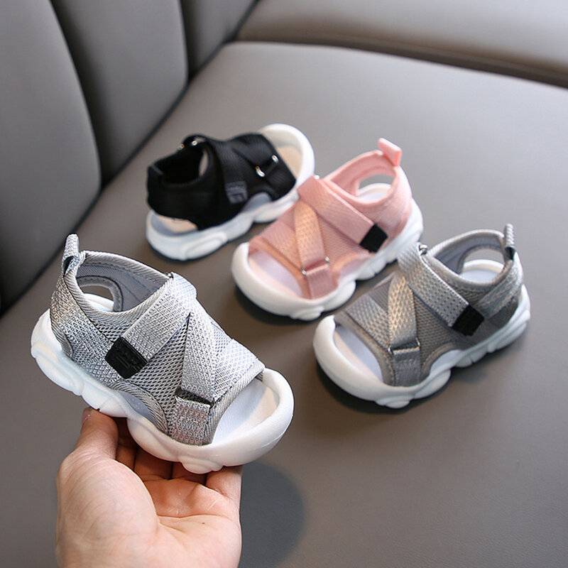Letnie sandały malucha dziecięce buty dziewczęce jednokolorowe szmatka z siateczki oddychające sneakersy dla chłopców dziecięce sportowe dziewczęce sandały SYJ035