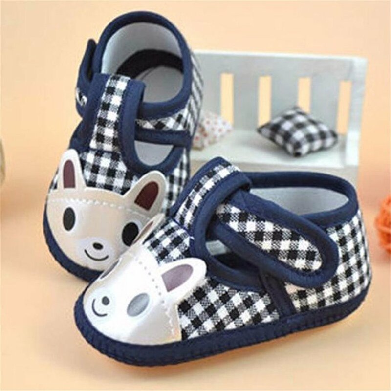 Spring And Autumn Baby Shoes Soft And Comfortable Dispensed Baby Shoes Embroidery Craft Canvas Shoes