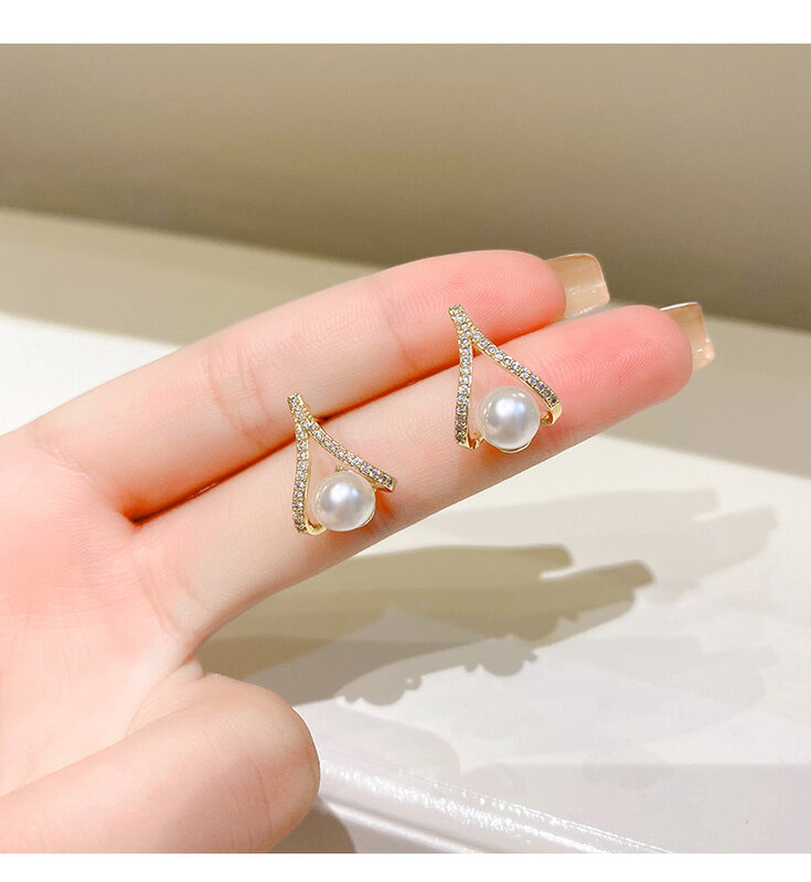 2021 new trendy pearl micro-inlaid earrings, high-end simple earrings, temperament earrings
