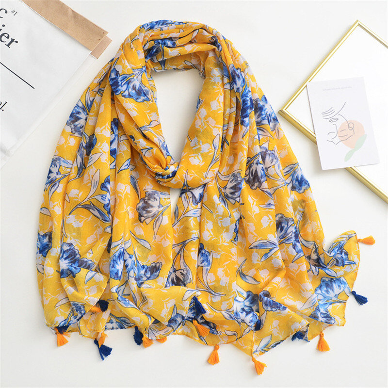 Дизайнерский брендовый женский тонкий шарф 2021, модная Милая шаль из вискозы с цветочным рисунком и кисточками, демисезонные теплые хиджабы,...