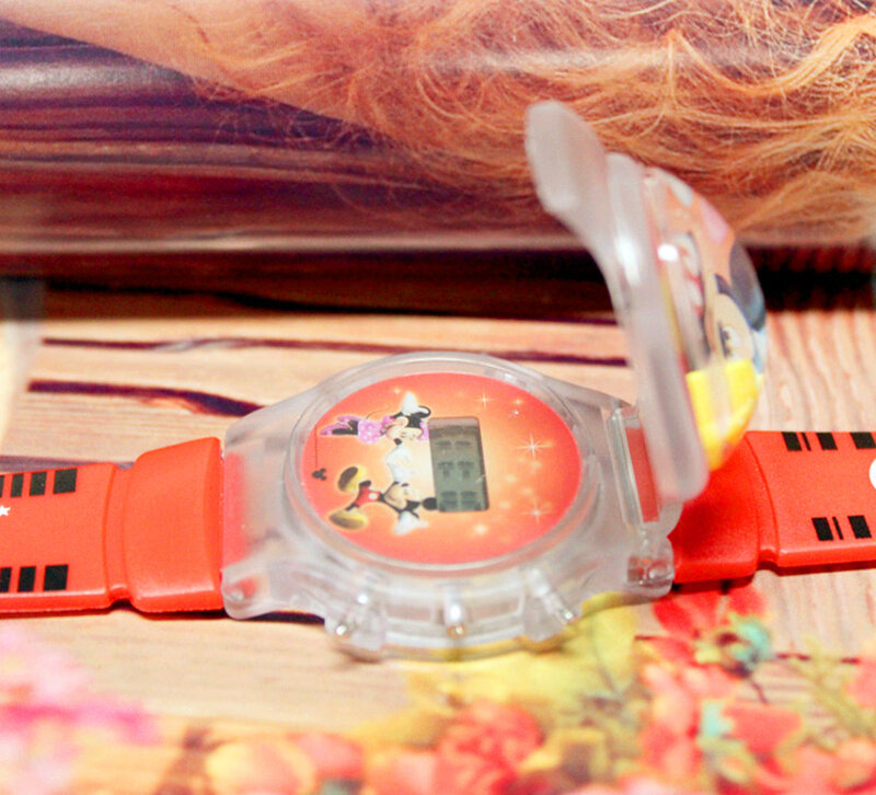 LED 손전등 빛나는 아기 장난감 아이들을위한 키즈 시계 소년 시계 실리콘 베이비 시계 젤리 패션 랜턴 어린이 시계