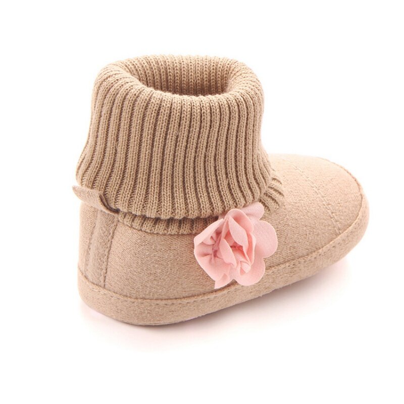 Chaussures chaudes d'automne et d'hiver pour bébés filles, bottes à fleurs pour les premiers pas des nouveaux-nés