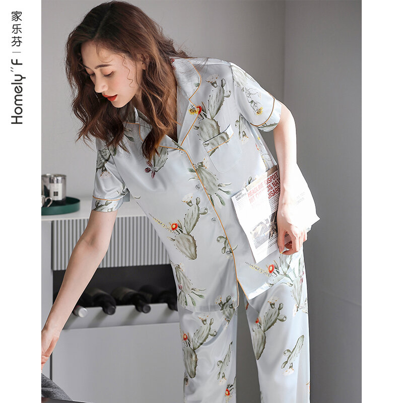 Pijamas de seda de hielo para mujer, pantalones de manga corta de seda de verano, ropa de casa, traje de dos piezas de satén fino Artificial