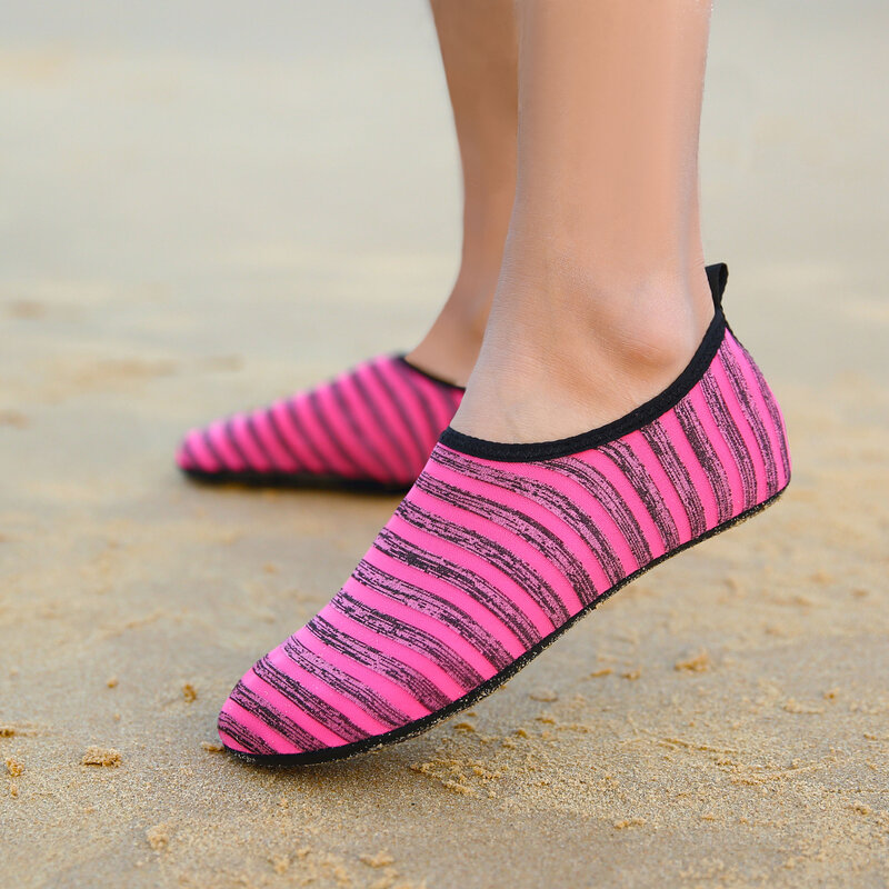 Zapatos acuáticos con patrón de rayas para hombre y mujer, zapatillas planas suaves para buceo, natación, playa, Yoga
