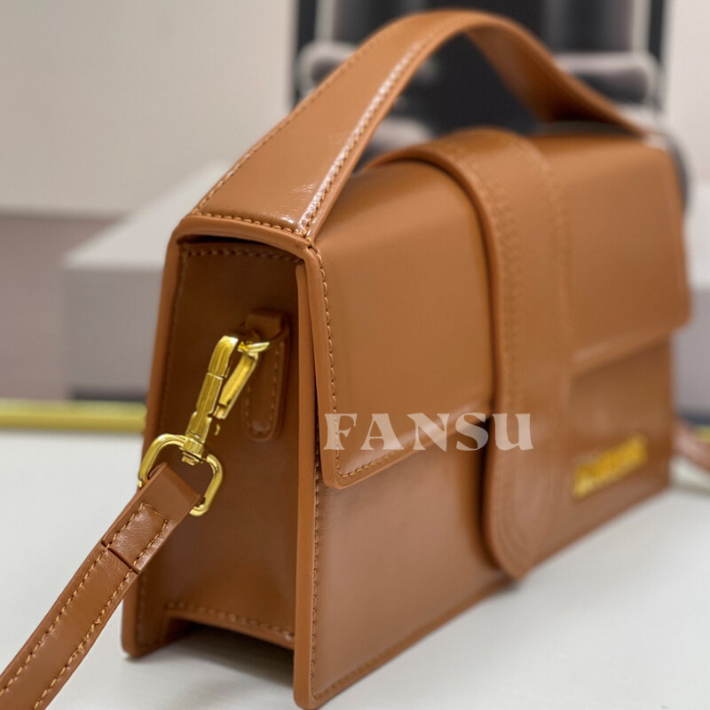 Retro Simple Wild Texture Niche Design INS Small Square Bag Flip Leather Rortable Messenger Bag