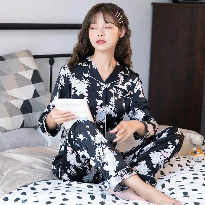 Womens pijamas ladies ice silk sleepwear feminino solto manga longa lapela cardigan terno dos desenhos animados imprimir serviço de casa