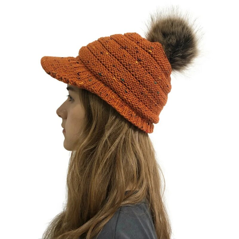Cappello lavorato a maglia a coste da donna con tesa cappello invernale da donna caldo Slouchy lavorato a maglia a trecce con visiera con pon