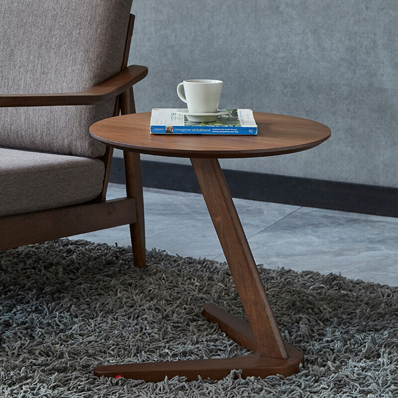 北欧の木製の小さなコーヒーテーブル特別な多機能エンドテーブル小さなアパートクリエイティブラウンドコーナーサイドテーブルホーム家具
