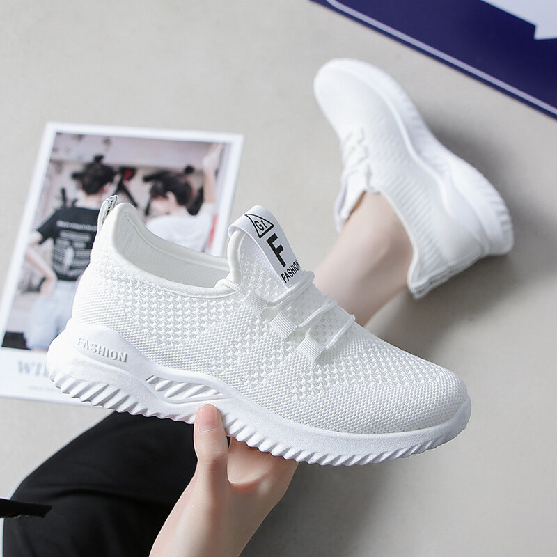 메쉬 스포츠 신발 여성의 봄과 여름 새로운 패션 실행 테니스 흰색 신발 편안 하 고 통기성 레이스 업 플랫 신발