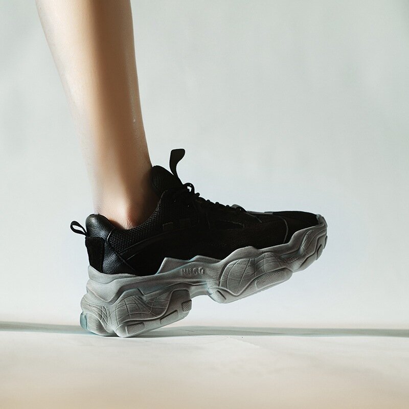 Zapatos antiguos de terciopelo y altura para mujer, zapatillas deportivas informales de algodón de talla grande para otoño e invierno, novedad de 2021