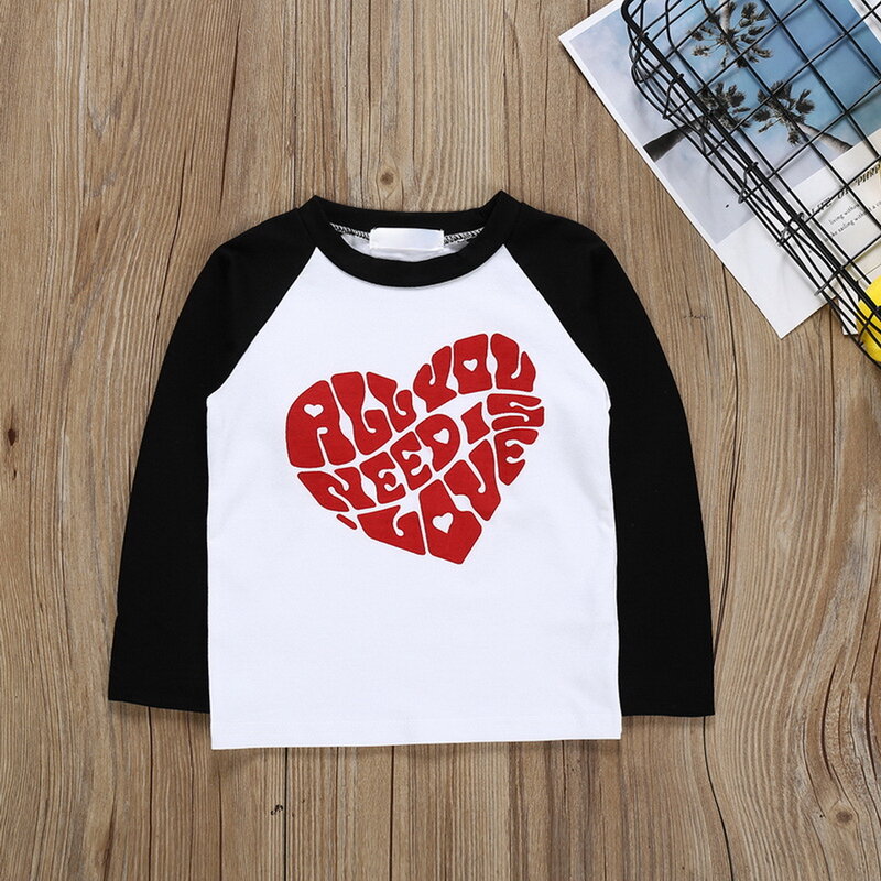 T-shirt z miłosnym nadrukiem dla dzieci luźny Top z okrągłym dekoltem T-shirt z długim rękawem Top z dzianinowym pulowerem