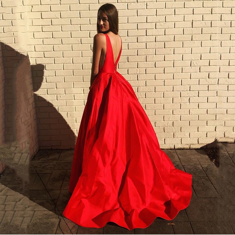 Gaun Prom Panjang Merah Elegan 2022 Gaun Malam Sederhana A-Line Satin Punggung Terbuka Vestidos Kualitas Tinggi Tanpa Lengan Pesta Formal Baru