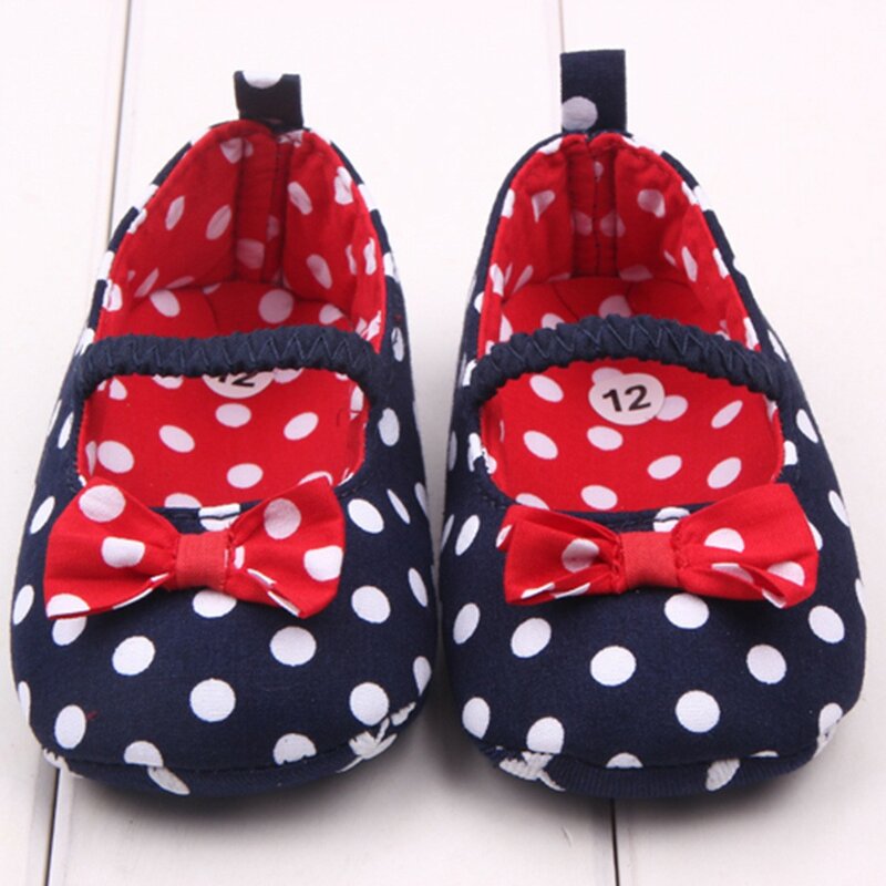 Baby Shoes Newborn Boys Girls First Walkers Dot Bowknot Anti-Slip First Walkers Soft Sole Shoes Cute Toddler Princess Shoes