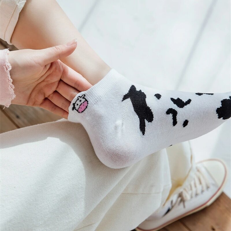 5 Pairs Women Breathable Socks Novelty Girls Cute Cows Embroidery Socks Comfortable Cotton Ankle Socks Wholesale
