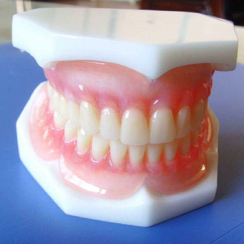 28 قطعة من الأسنان الاصطناعية لتبييض الأسنان طقم أسنان مؤقت مزيف للأسنان العلوية السفلية القابلة للإزالة